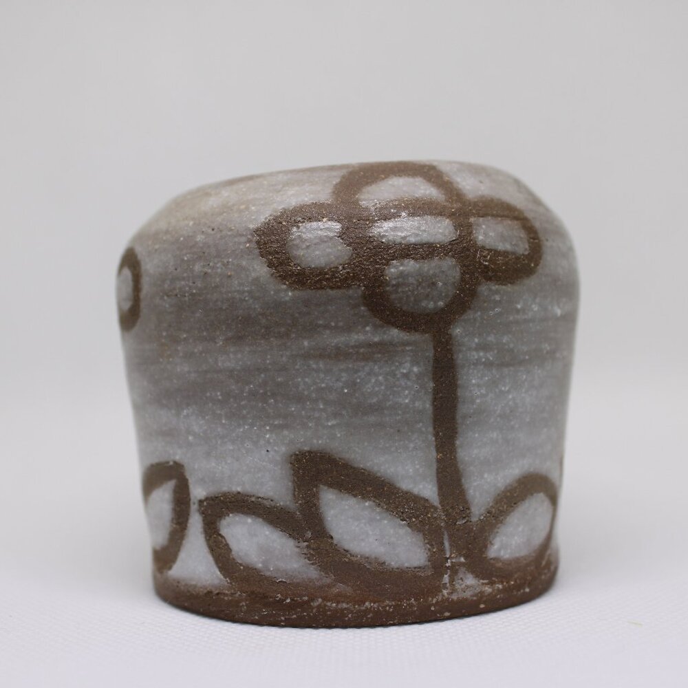 Handmade Studio Pottery Vase – Rustic Flower Design – Modern Folk Style